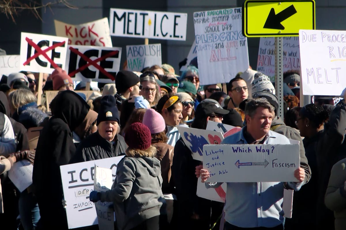 preloaded gallery image