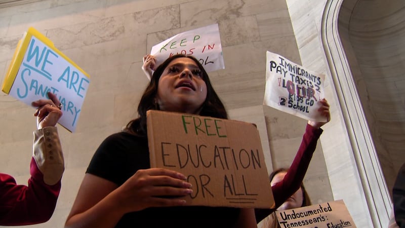 Tennessee propone quitar fondos a ciudades que no reporten inmigrantes