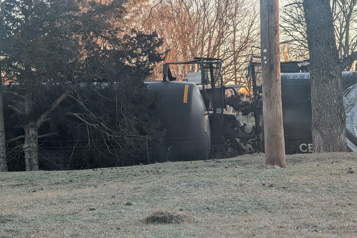 preloaded gallery image