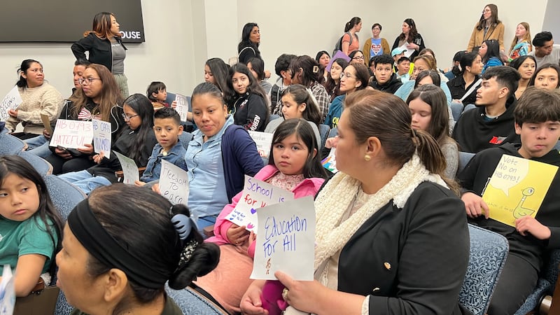 Protestas frente a la audiencia del Subcomité K-12 de la Cámara de Representantes