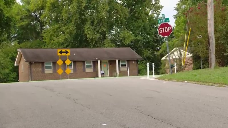 Acusan formalmente a hispano del asesinato de tres personas en Nashville